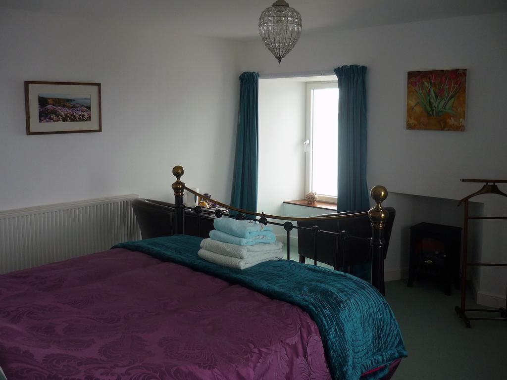 No 1 Broughton Bed & Breakfast Pierowal Pokoj fotografie